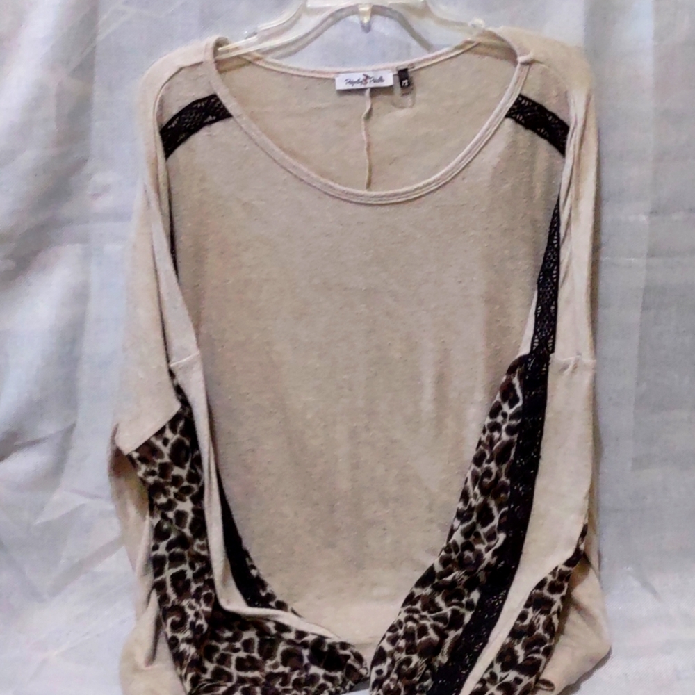 Ladies shirt - Picture 2 of 7